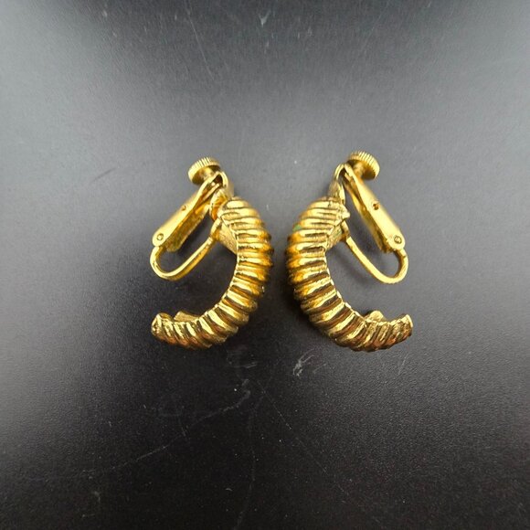 Jewelry - Vintage Gold-Tone Ribbed Shrimp Hoop Clip-On Earrings
